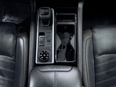 2022 Nissan Pathfinder Platinum 4WD