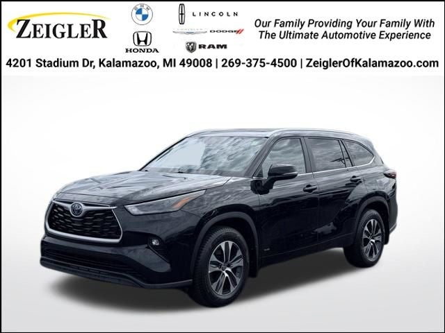 2024 Toyota Highlander Hybrid XLE