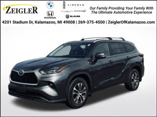 2023 Toyota Highlander Hybrid Hybrid XLE