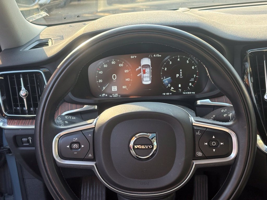 2022 Volvo S60 B5 Momentum