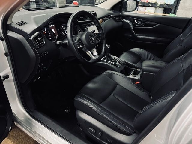 2022 Nissan Rogue Sport SL AWD Xtronic CVT