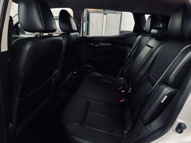 2022 Nissan Rogue Sport SL AWD Xtronic CVT