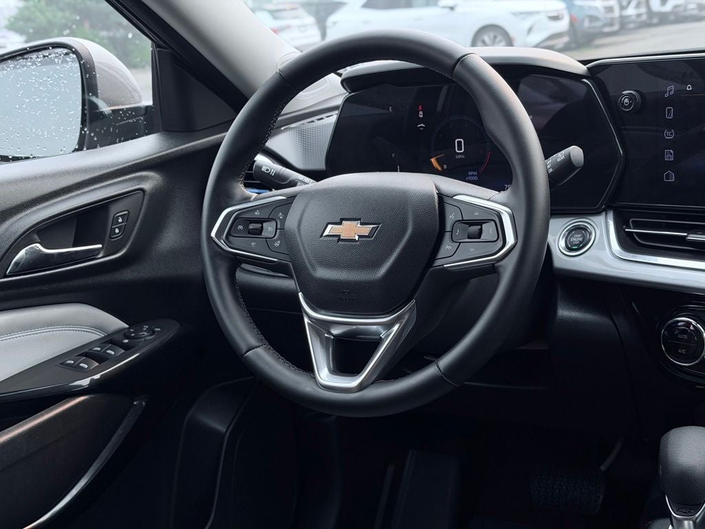 2024 Chevrolet Trax FWD LT