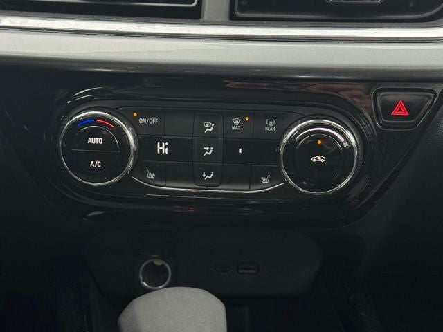 2025 Chevrolet Trax FWD LT