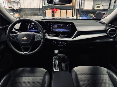 2025 Chevrolet Trax FWD LT