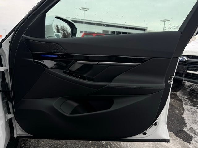 2026 BMW 5 Series xDrive