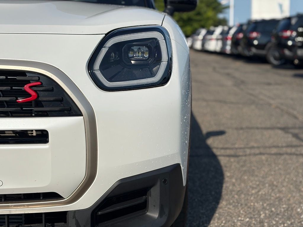 2025 MINI Cooper S Countryman Iconic