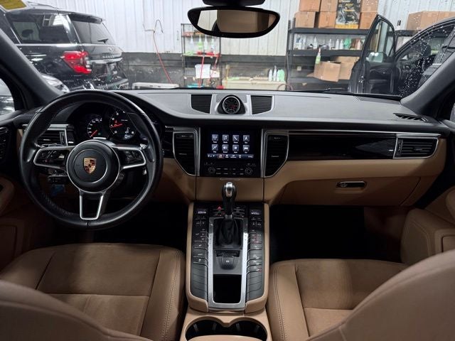 2017 Porsche Macan Base
