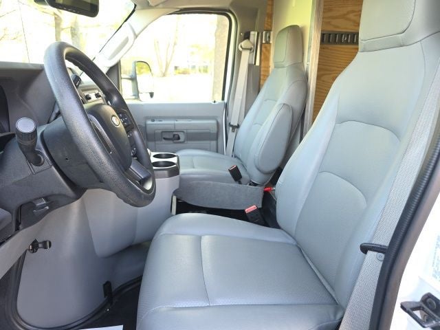 2026 Ford E-350SD Base Cutaway