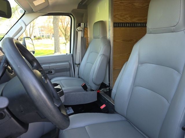 2026 Ford E-350SD Base Cutaway