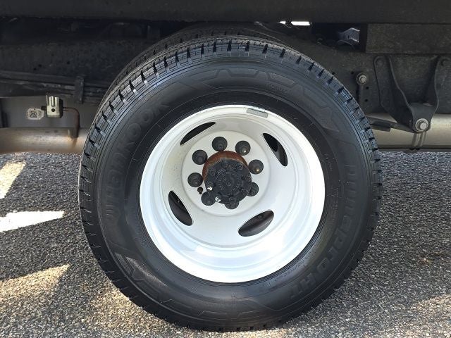 2026 Ford E-350SD Base Cutaway