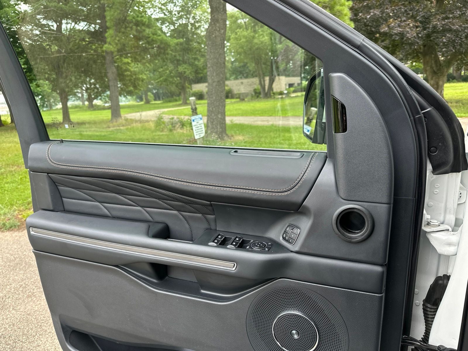 2024 Ford Expedition Max Platinum