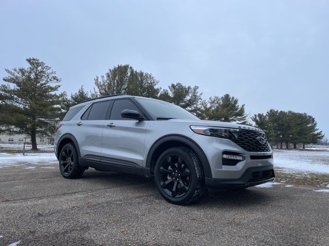 2024 Ford Explorer ST-Line