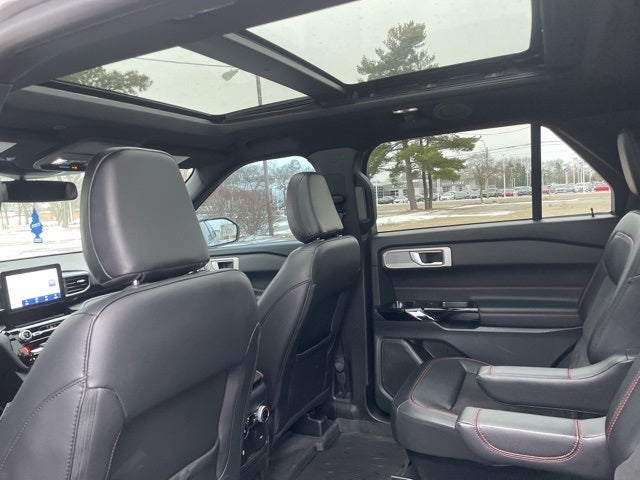 2024 Ford Explorer ST-Line