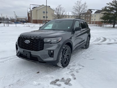 2025 Ford Explorer ST-Line