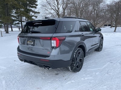 2025 Ford Explorer ST