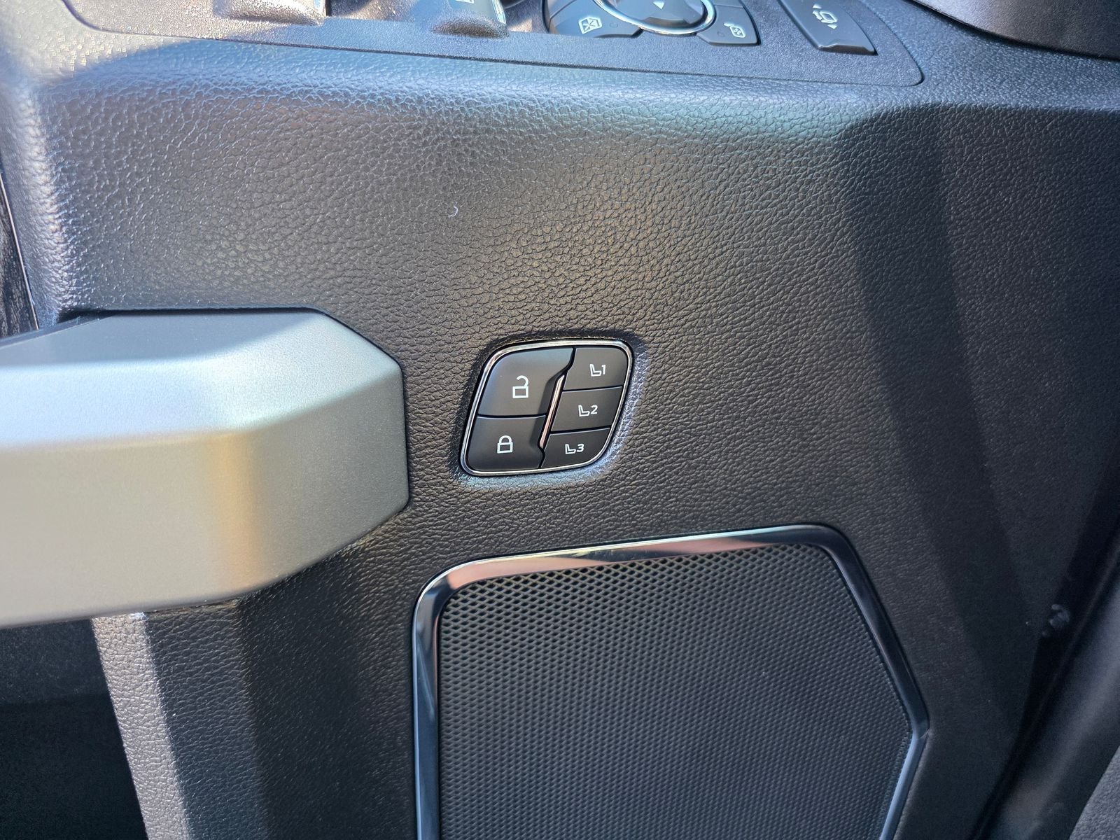 2021 Ford F-250SD Lariat