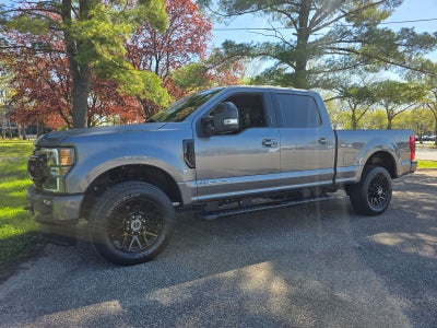 2021 Ford F-250SD Lariat