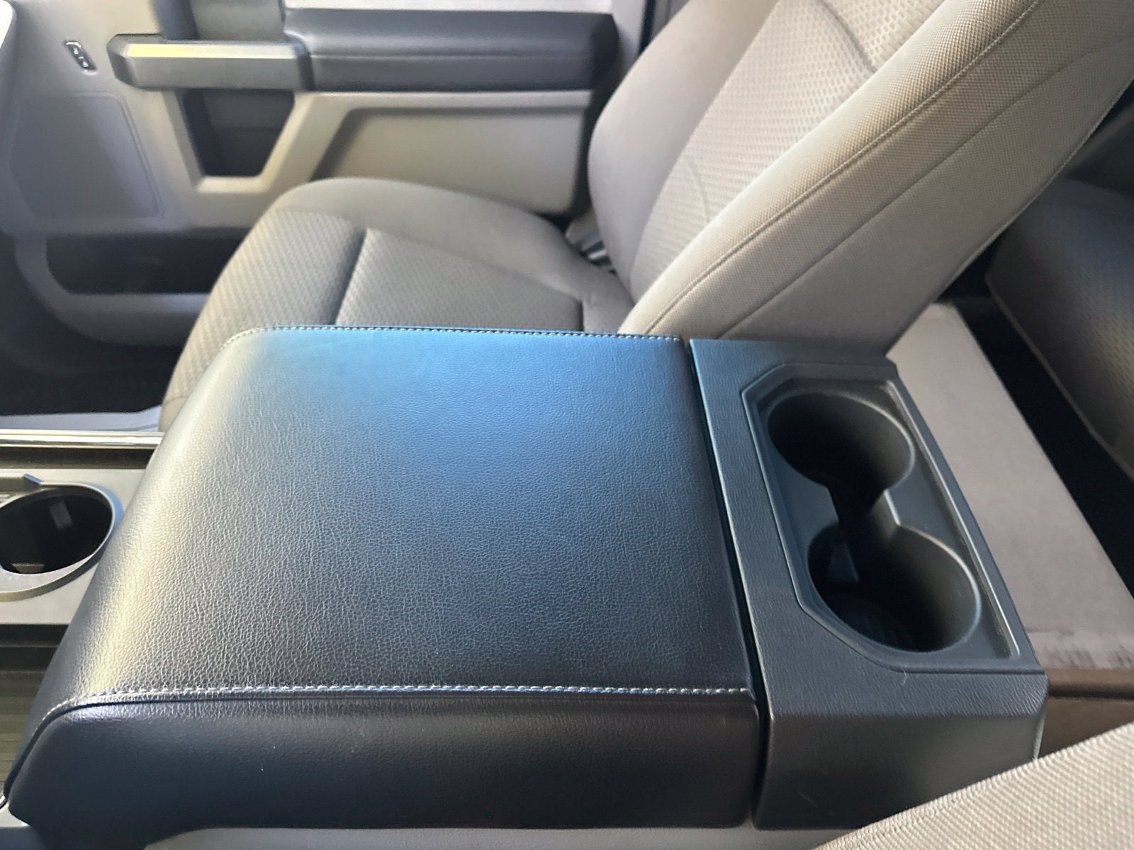 2022 Ford F-450SD XLT DRW
