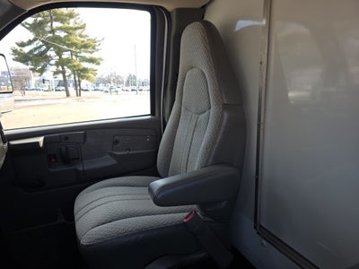 2009 Chevrolet Express 3500 Work Van Cutaway