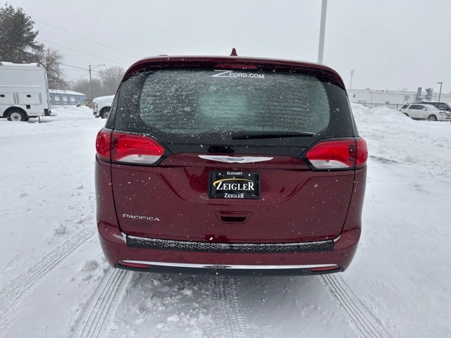 2017 Chrysler Pacifica Touring L Plus