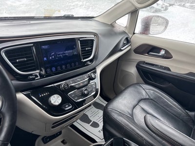 2017 Chrysler Pacifica Touring L Plus