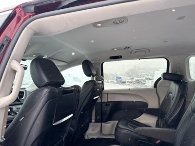 2017 Chrysler Pacifica Touring L Plus