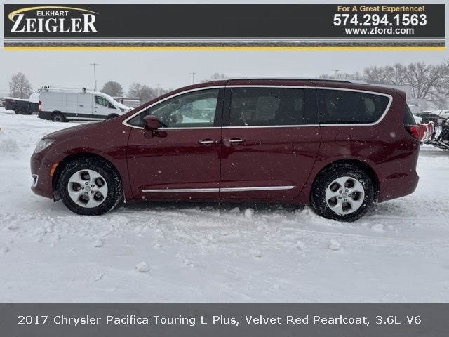 2017 Chrysler Pacifica Touring L Plus
