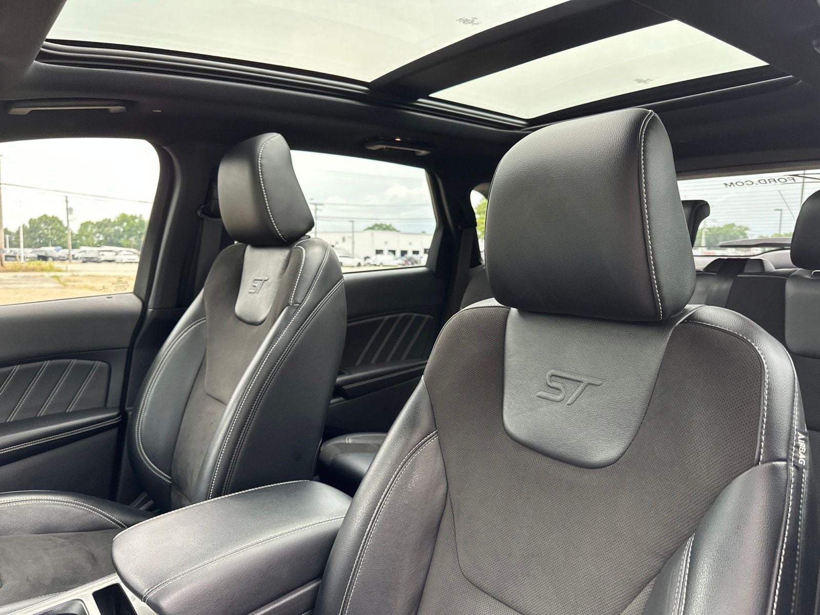 2022 Ford Edge ST
