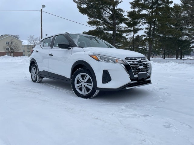 2024 Nissan Kicks S