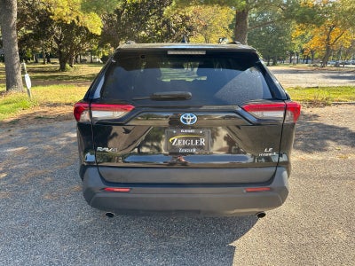 2022 Toyota RAV4 Hybrid LE