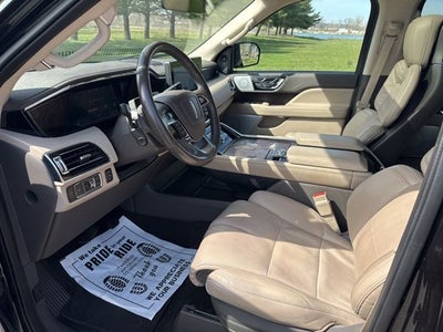 2022 Lincoln Navigator L Reserve