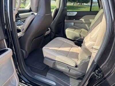 2022 Lincoln Navigator L Reserve