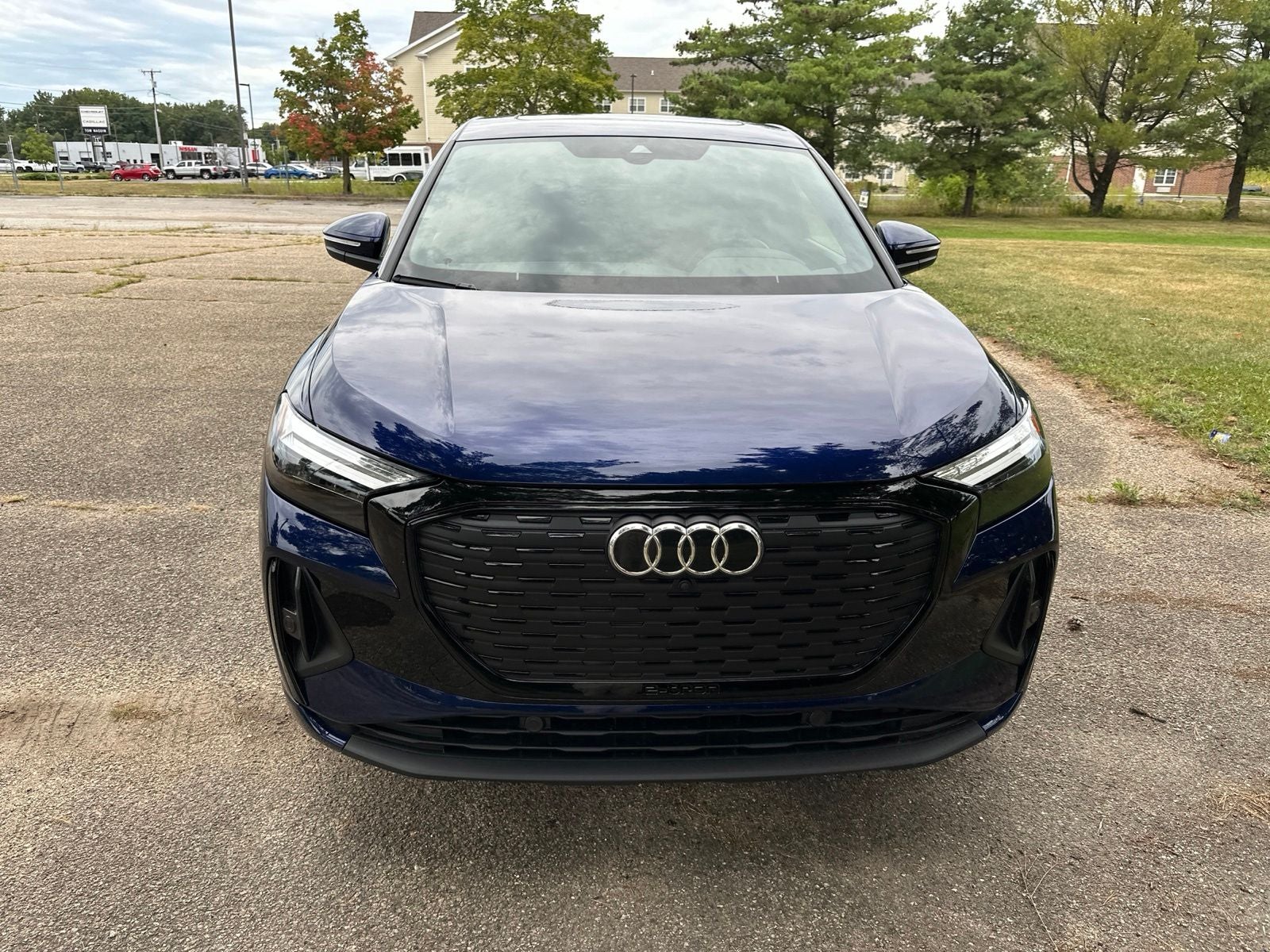 2025 Audi Q4 Sportback e-tron Premium Plus quattro