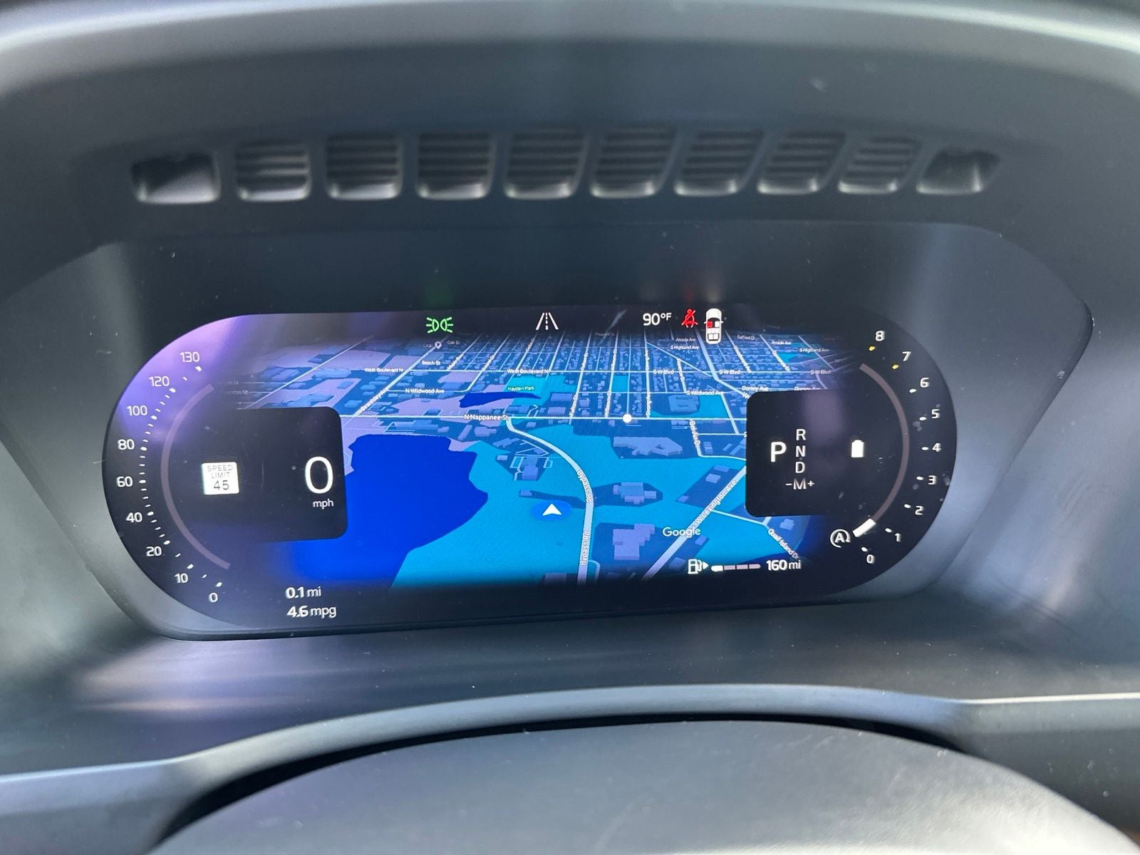 2023 Volvo XC90 B5 Plus