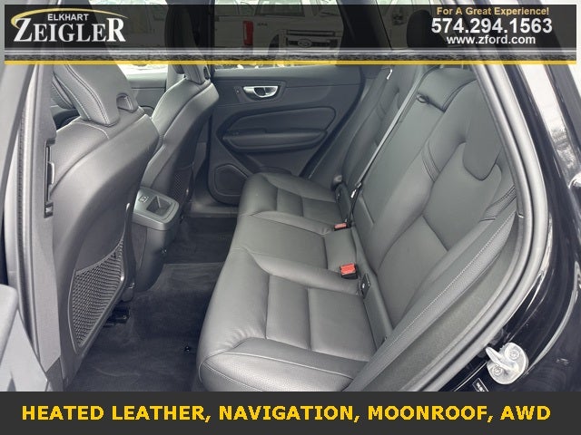 2024 Volvo XC60 B5 Plus Dark Theme