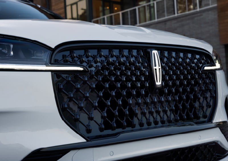 The front grille of a 2026 Lincoln Aviator® SUV is shown. | Zeigler Lincoln of Kalamazoo in Kalamazoo MI