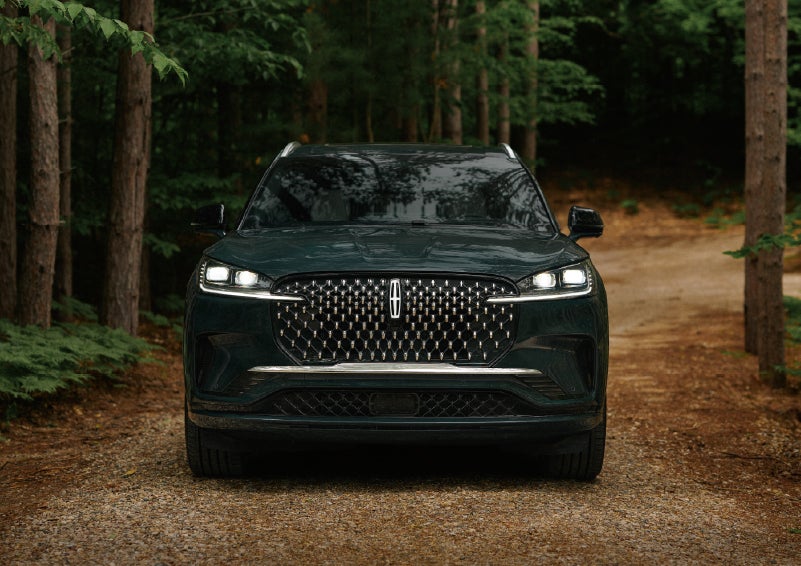 The front grille of a 2027 Lincoln Aviator® Black Label™ SUV is shown. | Zeigler Lincoln of Kalamazoo in Kalamazoo MI